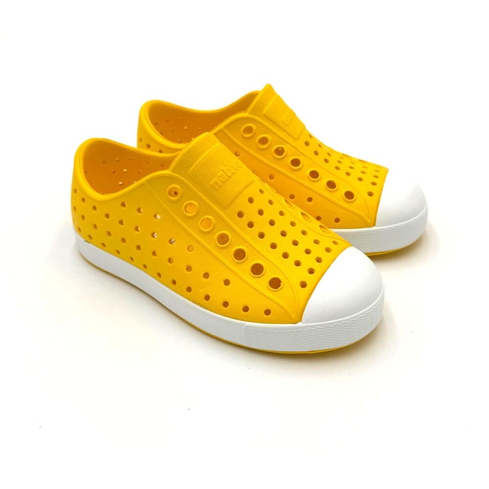 NWOT Native Jefferson Child Shoes - Crayon Yellow/Shell White - c9